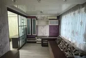 1090 Однокімнатна в центрі